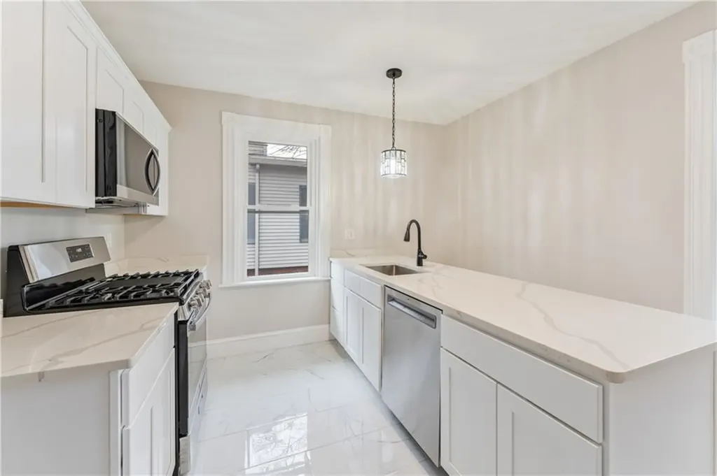 155 Briggs Street Providence RI 02905