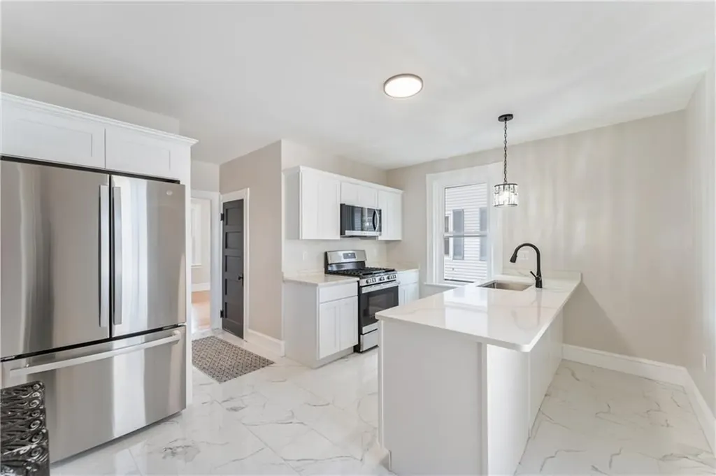 155 Briggs Street Providence RI 02905