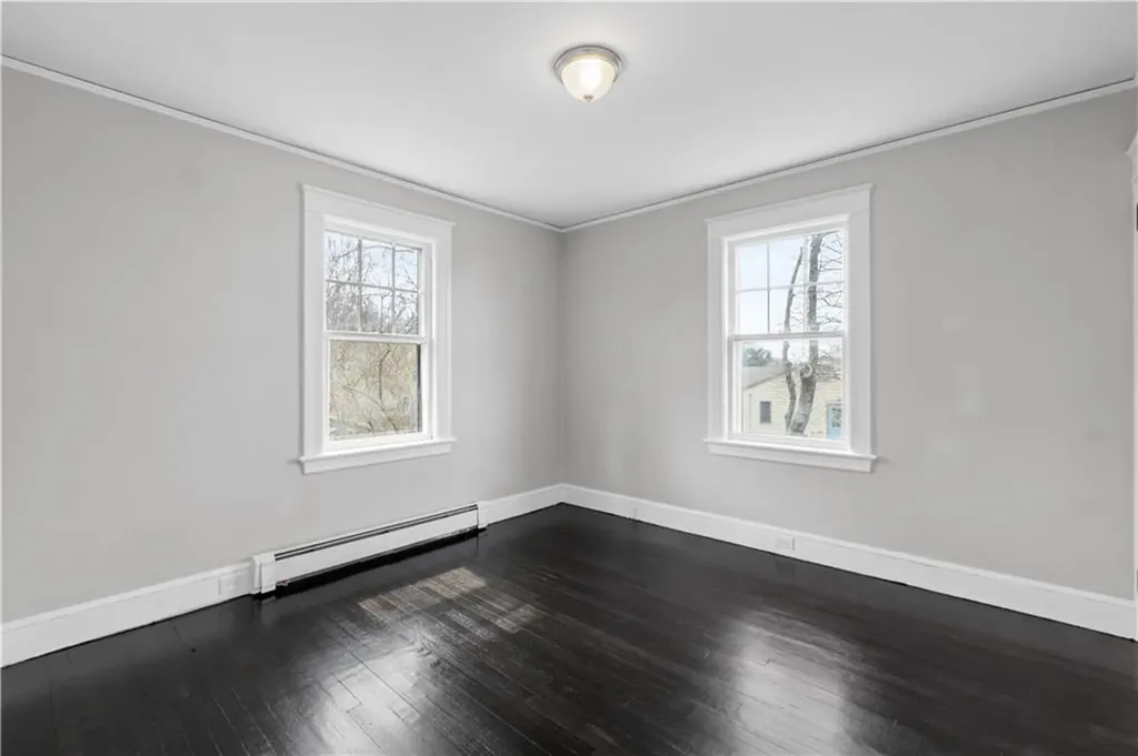 46 Sherman Lane Middletown RI 02842