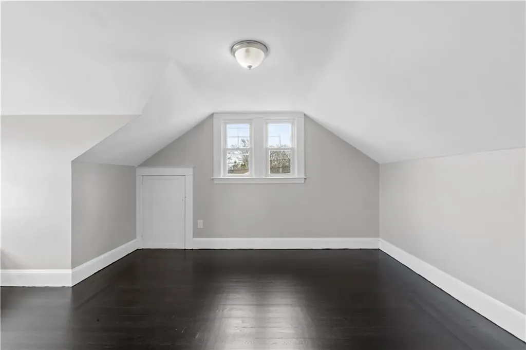 46 Sherman Lane Middletown RI 02842