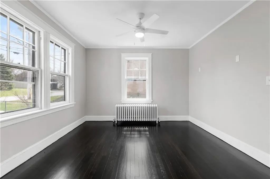 46 Sherman Lane Middletown RI 02842
