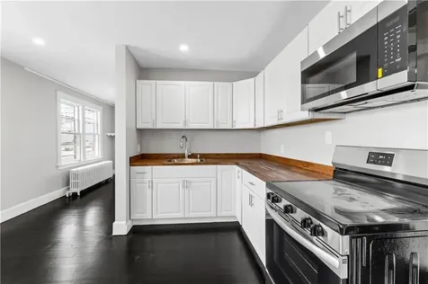 46 Sherman Lane Middletown RI 02842