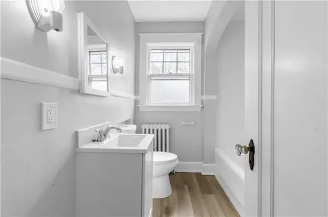 46 Sherman Lane Middletown RI 02842