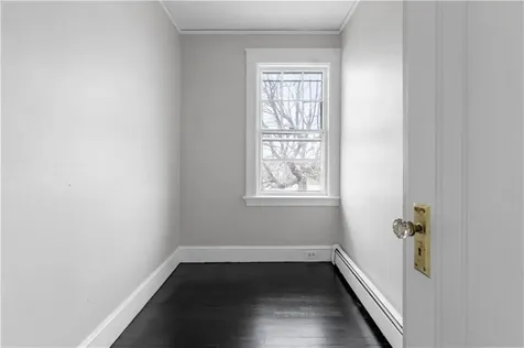 46 Sherman Lane Middletown RI 02842