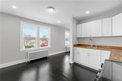 46 Sherman Lane Middletown RI 02842