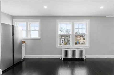 46 Sherman Lane Middletown RI 02842