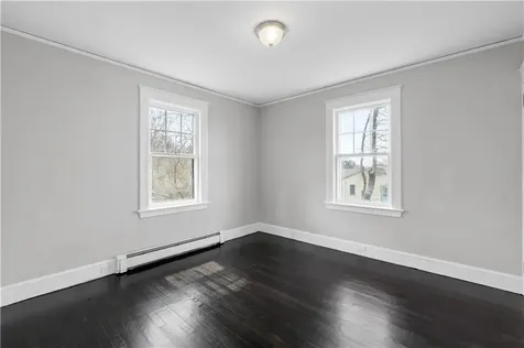 46 Sherman Lane Middletown RI 02842