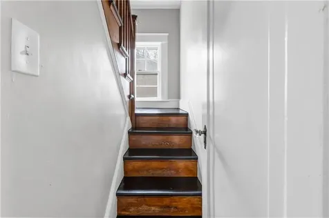 46 Sherman Lane Middletown RI 02842