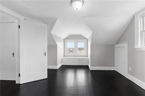 46 Sherman Lane Middletown RI 02842