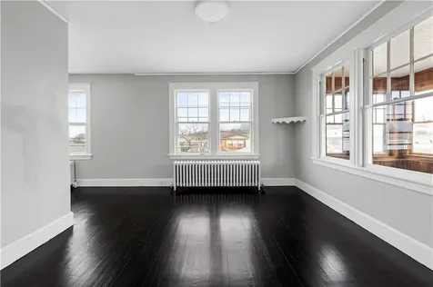 46 Sherman Lane Middletown RI 02842