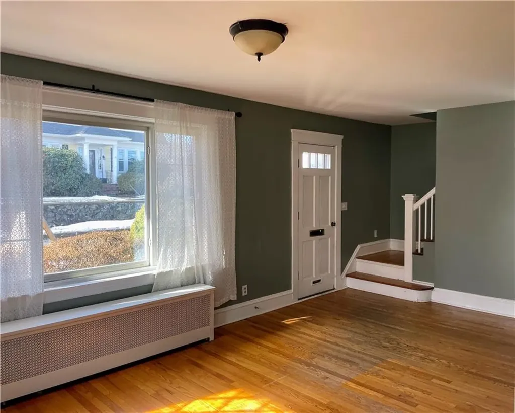 15 Fairmount Avenue Lincoln RI 02865
