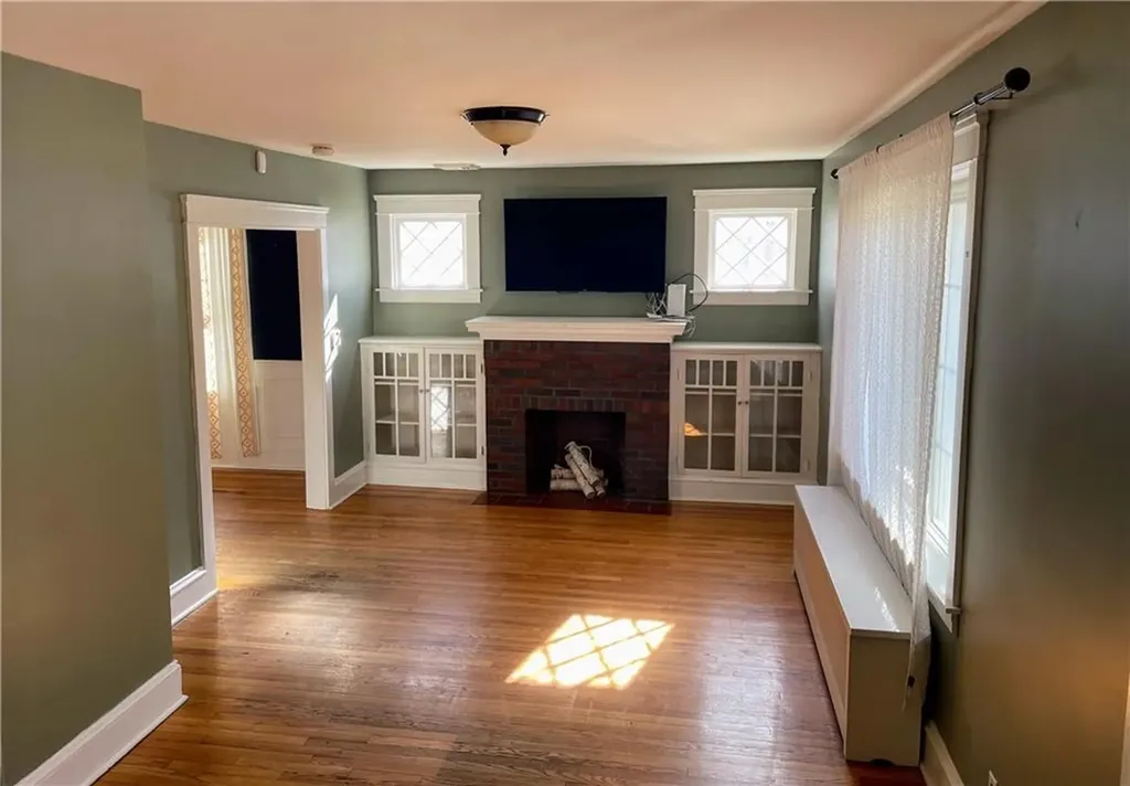 15 Fairmount Avenue Lincoln RI 02865