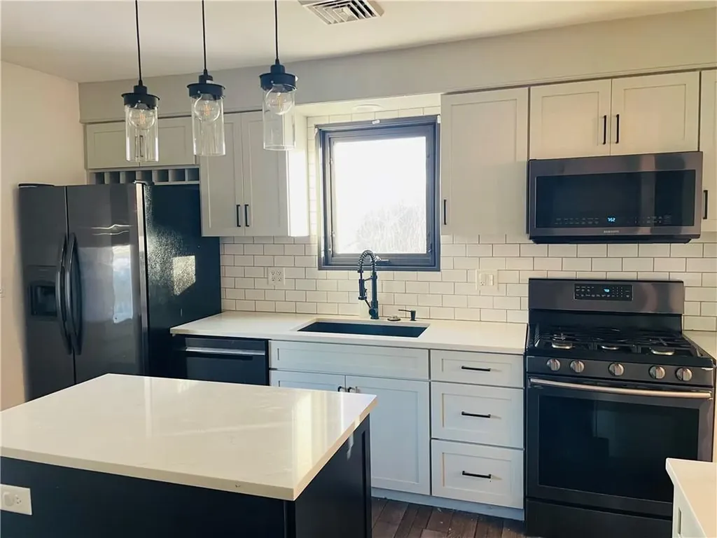 15 Fairmount Avenue Lincoln RI 02865
