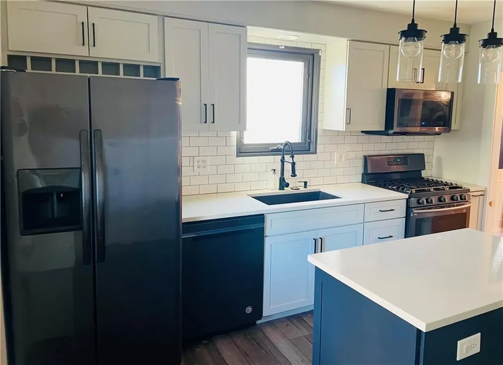 15 Fairmount Avenue Lincoln RI 02865