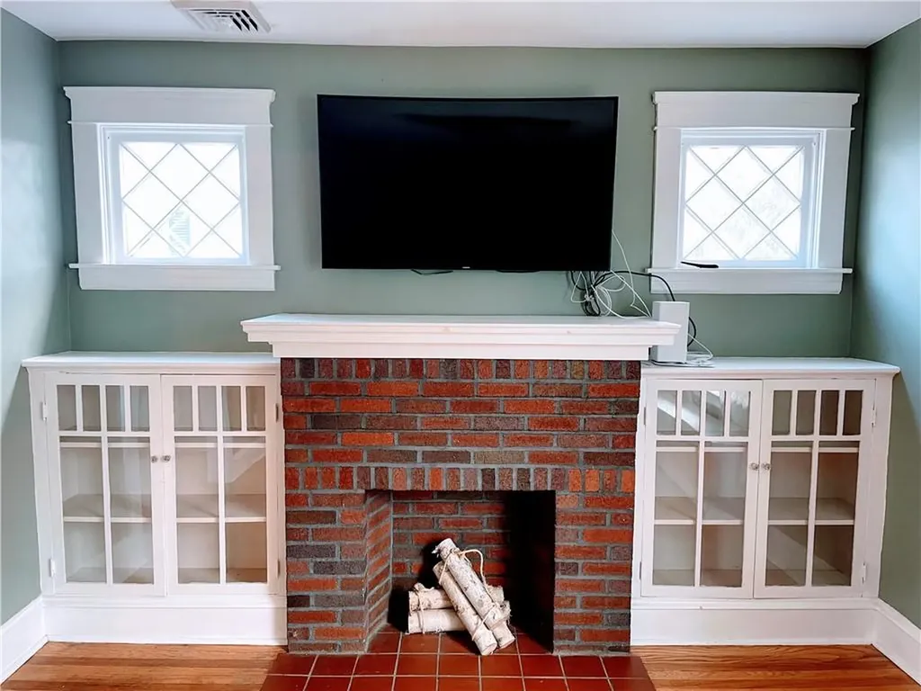 15 Fairmount Avenue Lincoln RI 02865