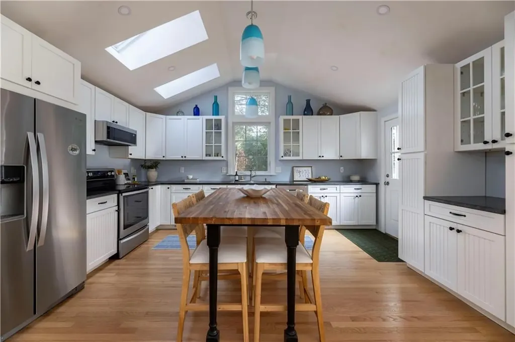 26 Wild Goose Road South Kingstown RI 02879