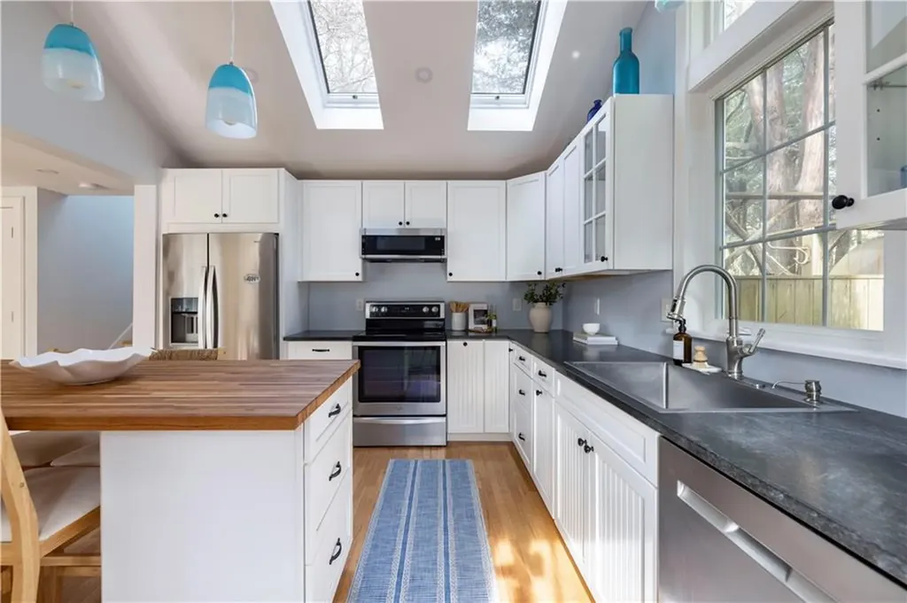 26 Wild Goose Road South Kingstown RI 02879