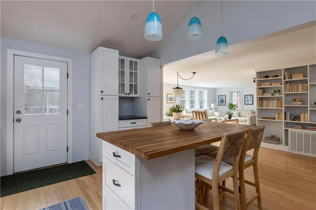 26 Wild Goose Road South Kingstown RI 02879