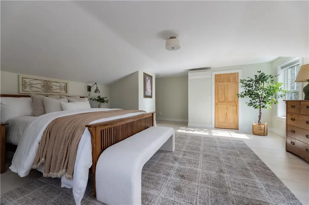 26 Wild Goose Road South Kingstown RI 02879