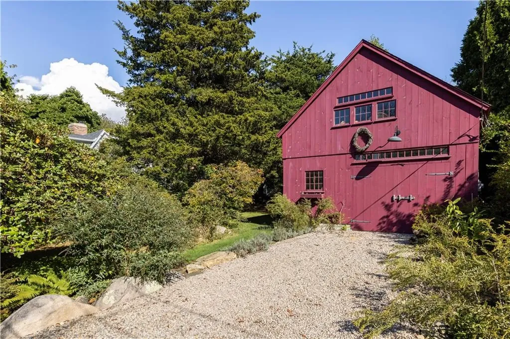 26 Wild Goose Road South Kingstown RI 02879