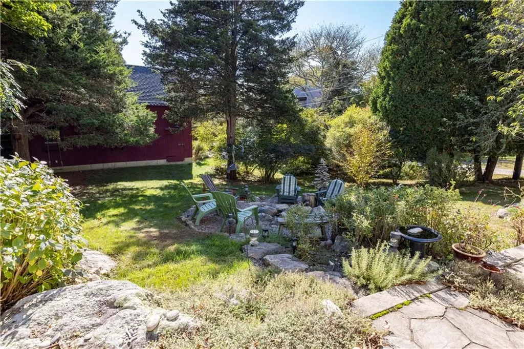 26 Wild Goose Road South Kingstown RI 02879
