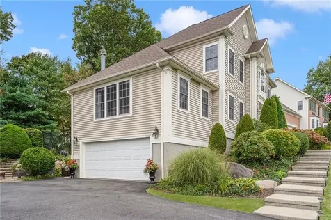 25 Millers Brook Drive Cumberland RI 02864