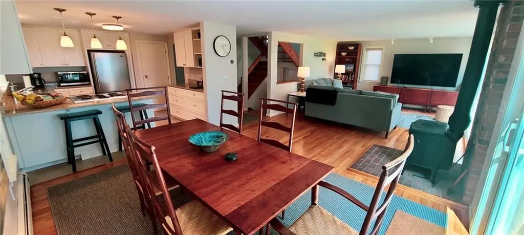 1 Cozzens Court Newport RI 02840