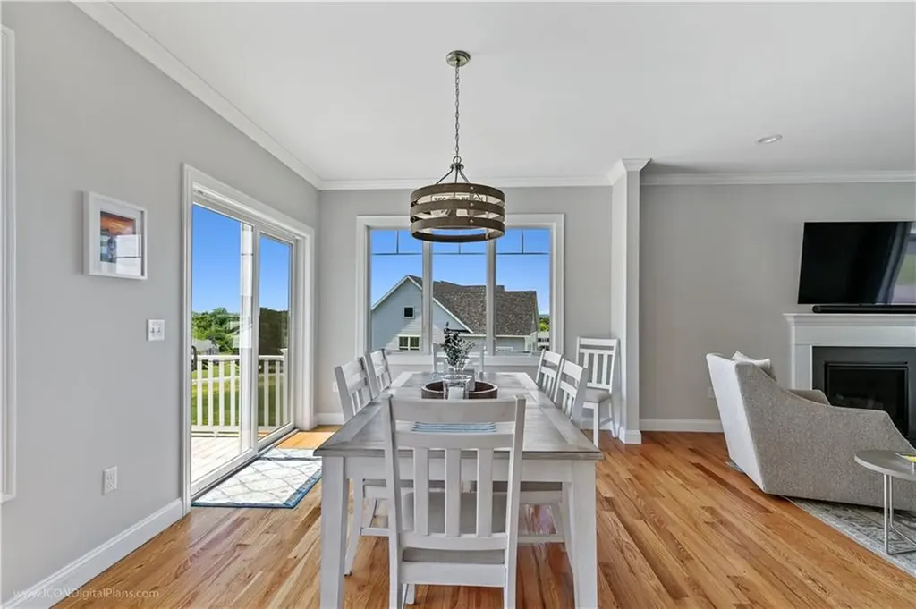 24 Coddington Way Portsmouth RI 02871