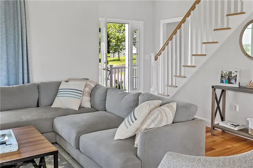 24 Coddington Way Portsmouth RI 02871