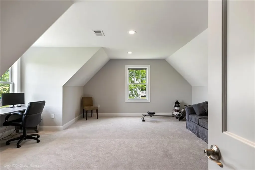 24 Coddington Way Portsmouth RI 02871