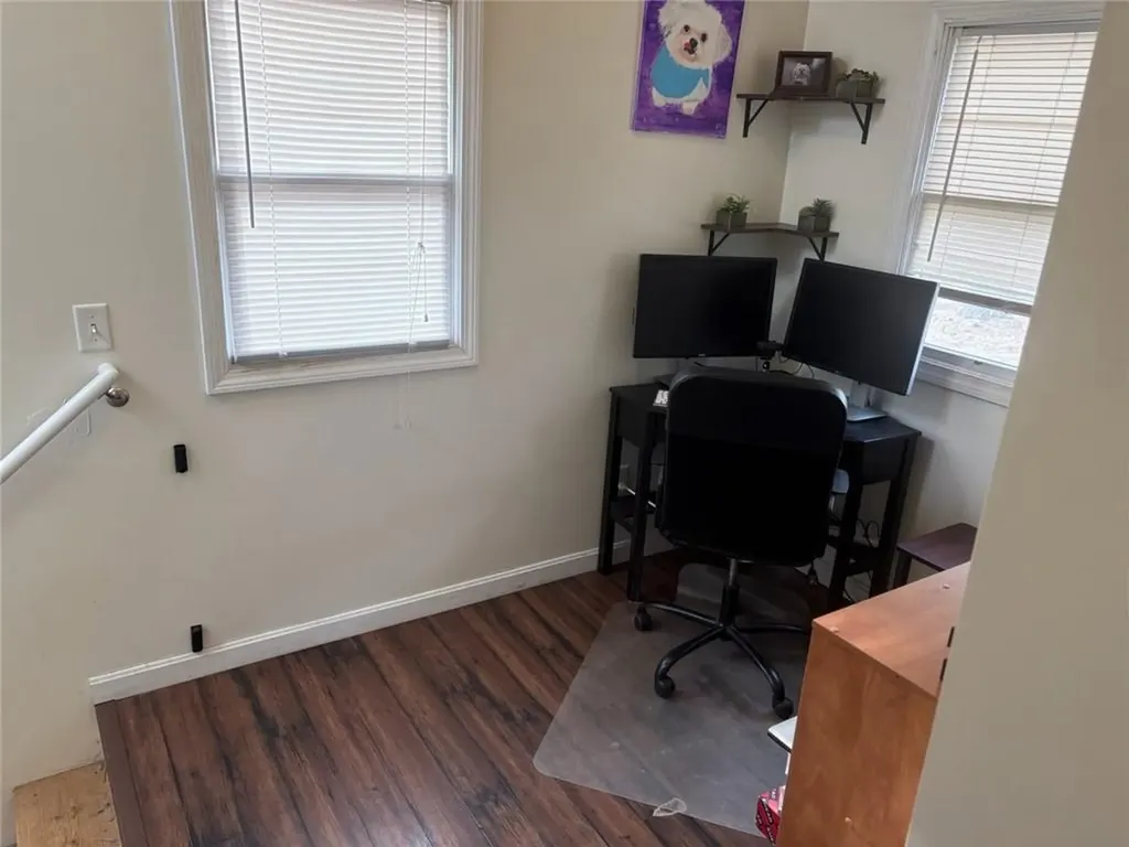 28 Pearl Avenue Warwick RI 02889