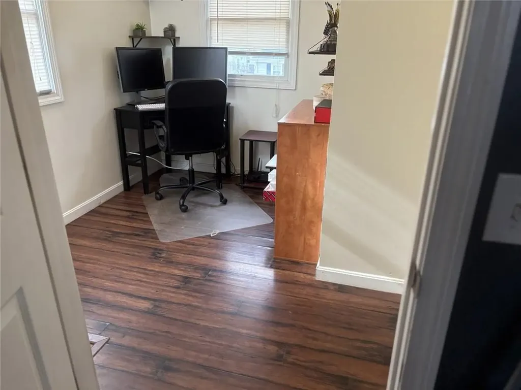 28 Pearl Avenue Warwick RI 02889
