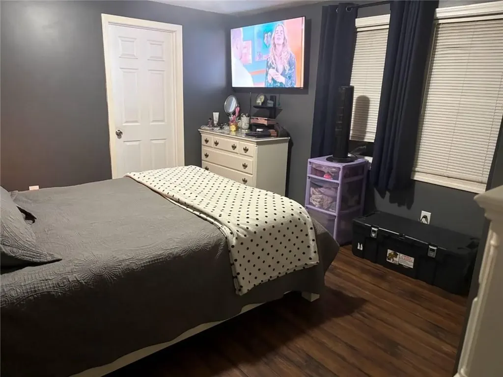 28 Pearl Avenue Warwick RI 02889