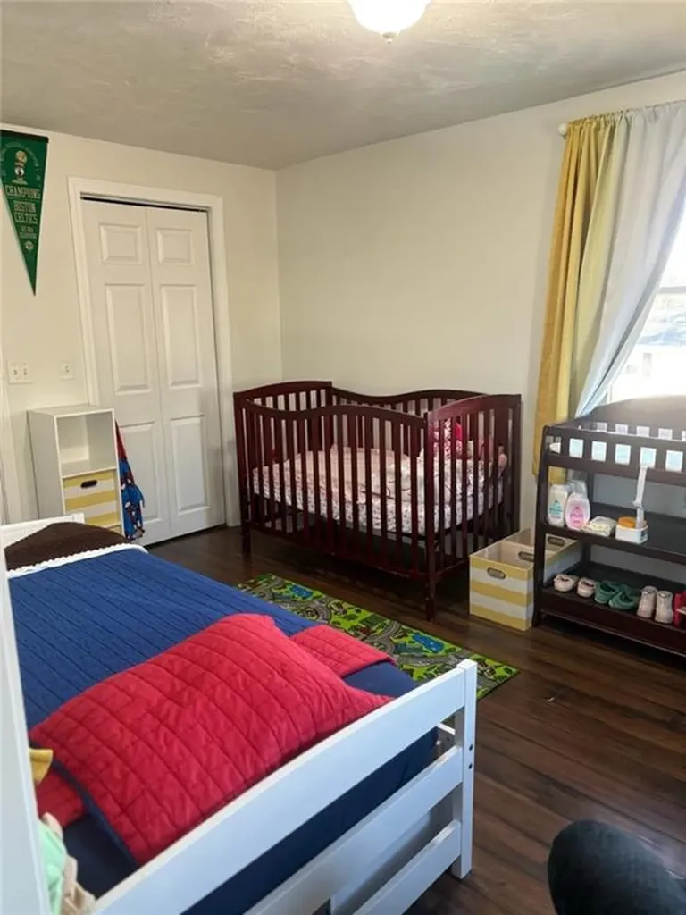 28 Pearl Avenue Warwick RI 02889