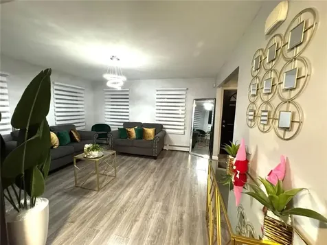 34 Seabury Street Providence RI 02907