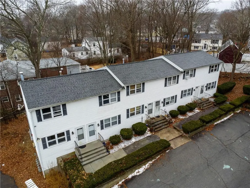 325 Washington Street West Warwick RI 02893