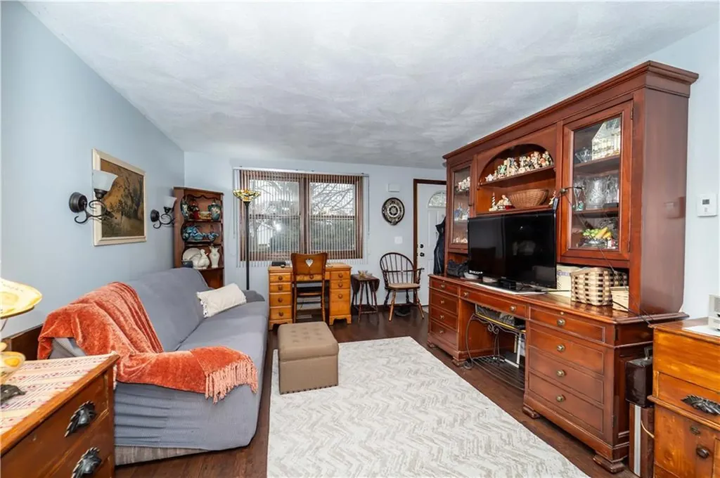 325 Washington Street West Warwick RI 02893