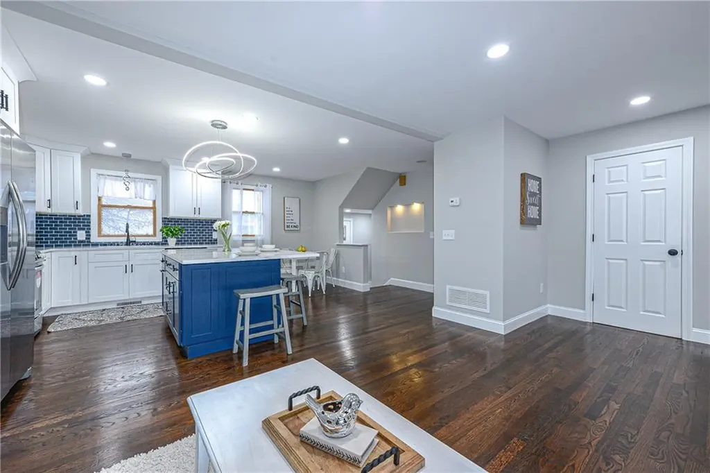 6 Bosworth Court Newport RI 02840