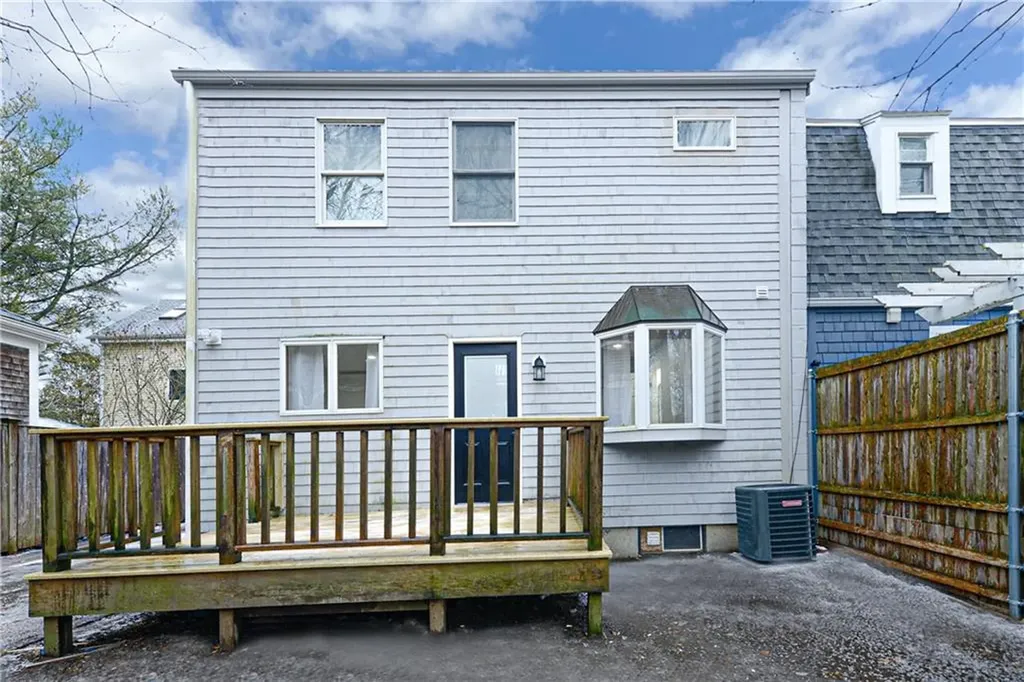 6 Bosworth Court Newport RI 02840