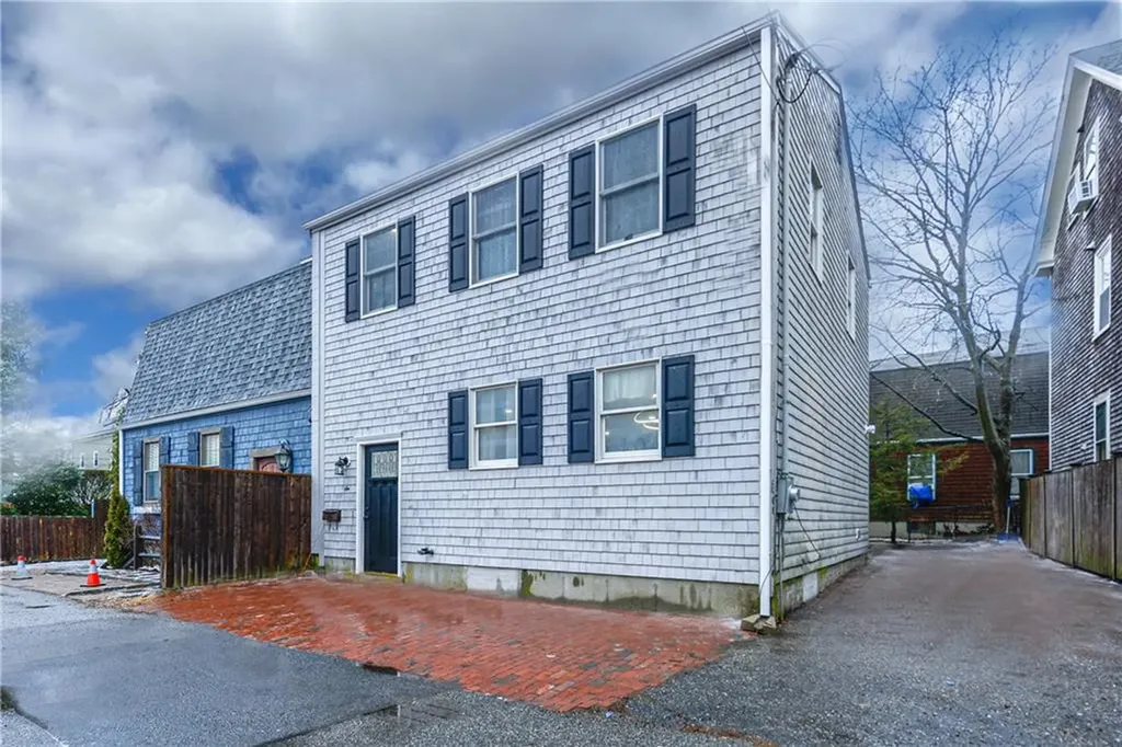 6 Bosworth Court Newport RI 02840