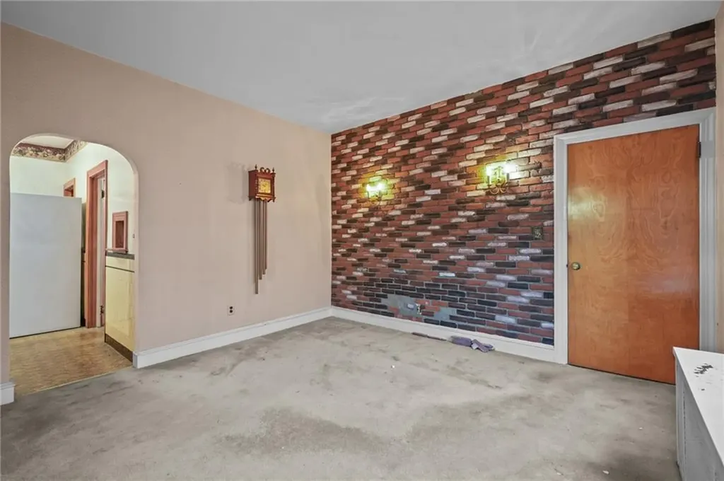 814 Plainfield Street Providence RI 02909