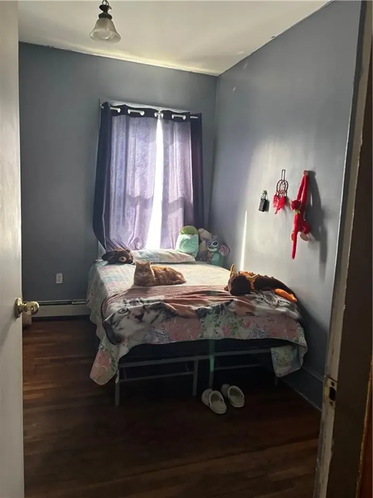 814 Plainfield Street Providence RI 02909