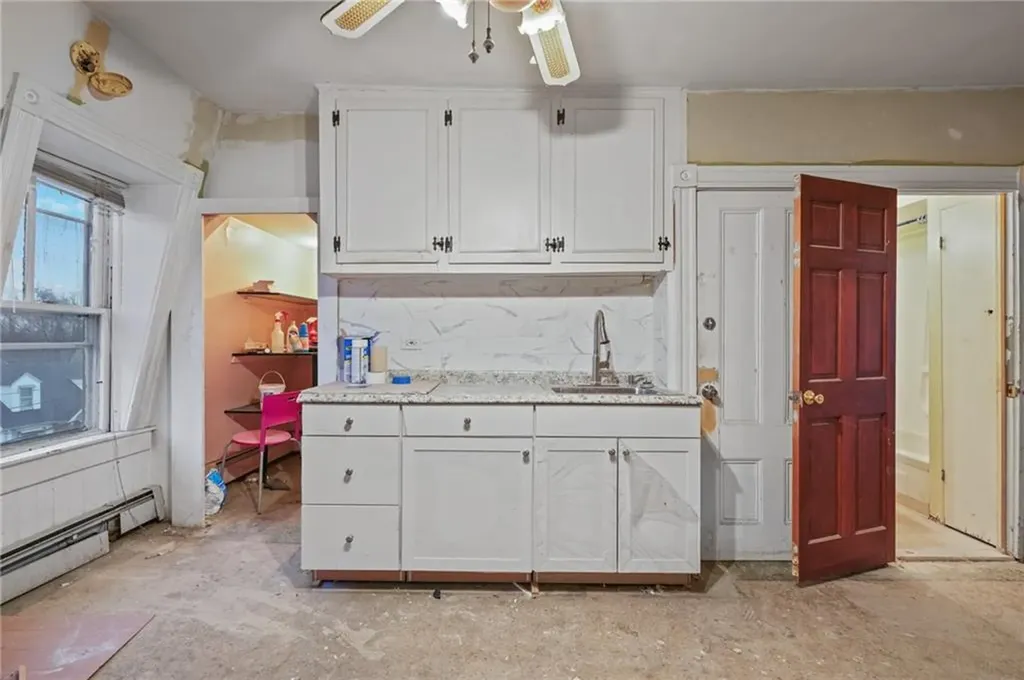 814 Plainfield Street Providence RI 02909