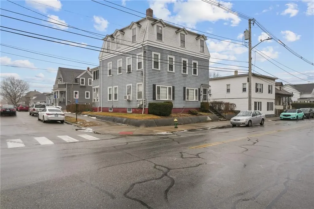 814 Plainfield Street Providence RI 02909