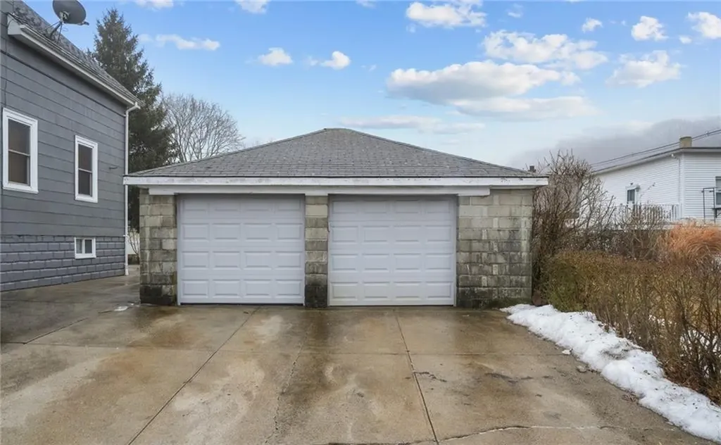 814 Plainfield Street Providence RI 02909