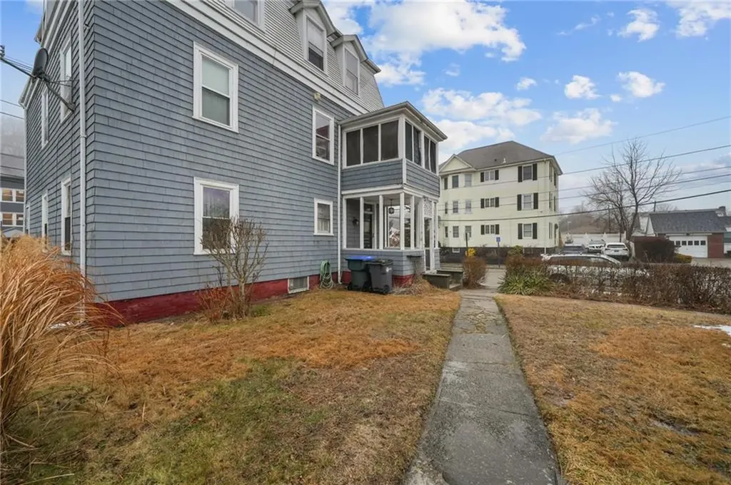 814 Plainfield Street Providence RI 02909