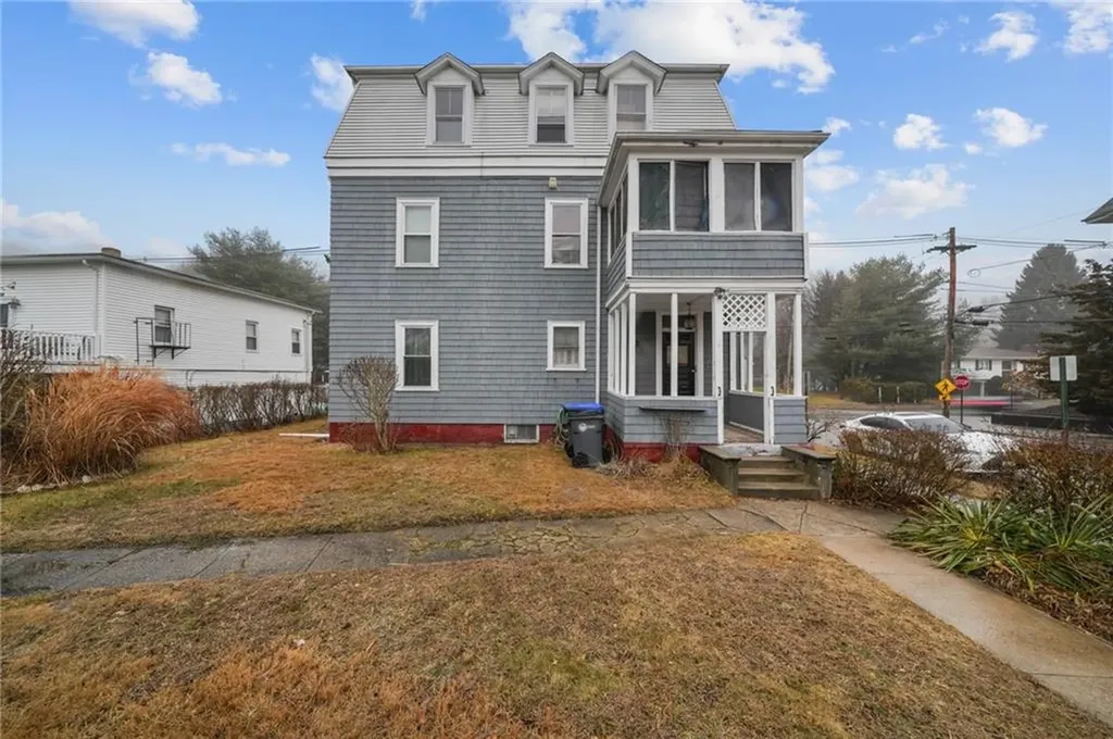 814 Plainfield Street Providence RI 02909