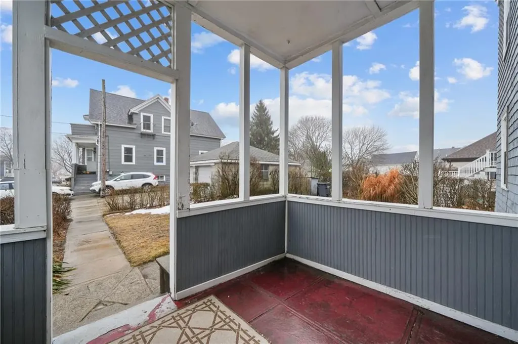 814 Plainfield Street Providence RI 02909