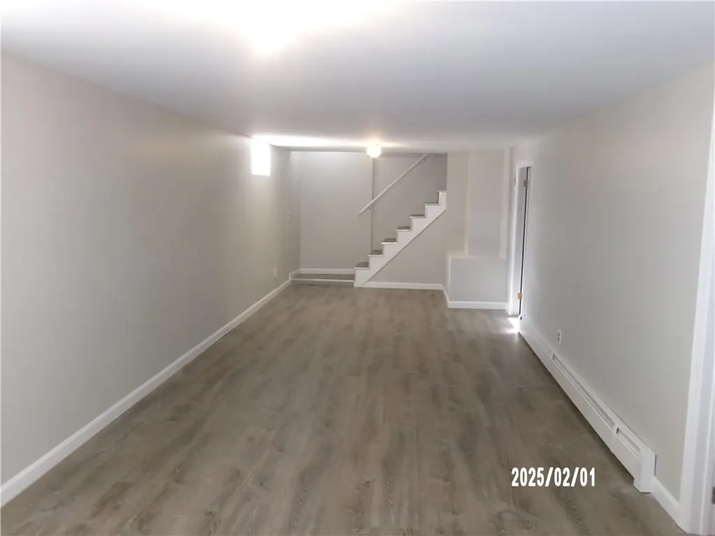 6 Delaine Street Warwick RI 02886