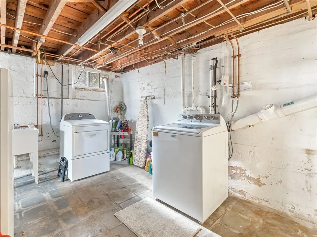 35 Belvidere Boulevard North Providence RI 02911